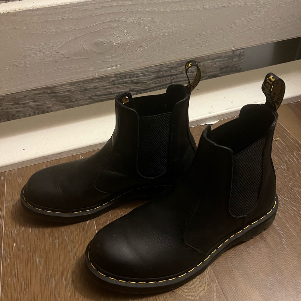 Unisex Doc Martens Chelsea Boots